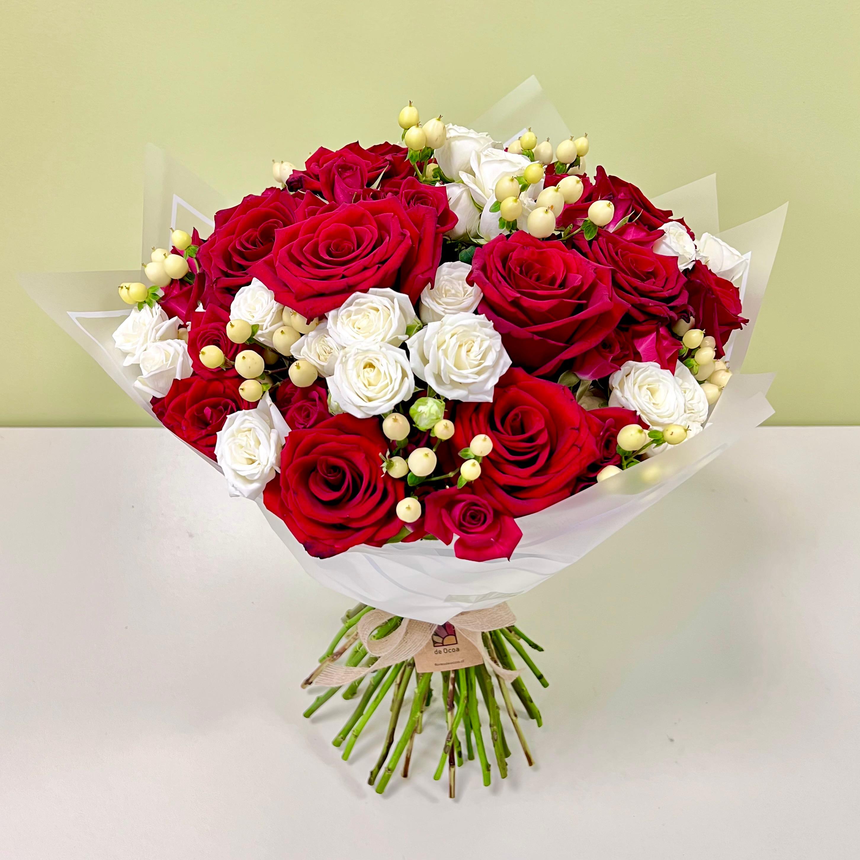 Rosas Rojas & Hypericum | NAVIDAD